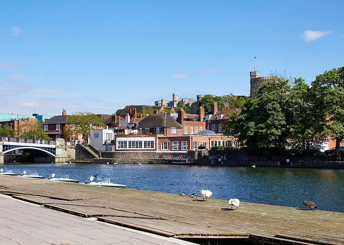 Sir Christopher Wren Hotel